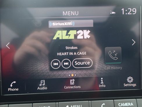 Used 2023 Nissan Rogue SL AWD/4WD image 19