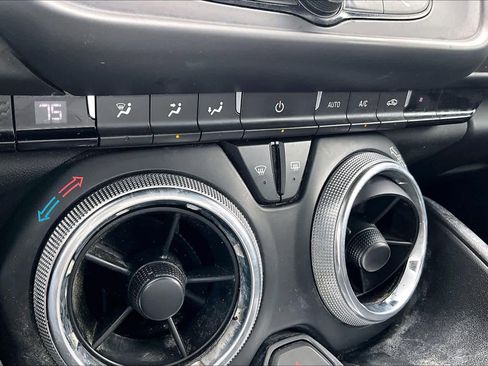 Used 2020 Chevrolet Camaro LT RWD image 36
