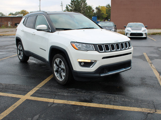 Used 2021 Jeep Compass Limited AWD/4WD image 4
