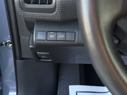 Used 2023 Toyota bZ4X AWD image 17