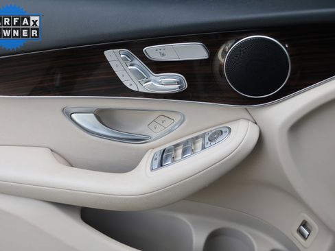 Certified 2022 Mercedes-Benz GLC 300 image 12