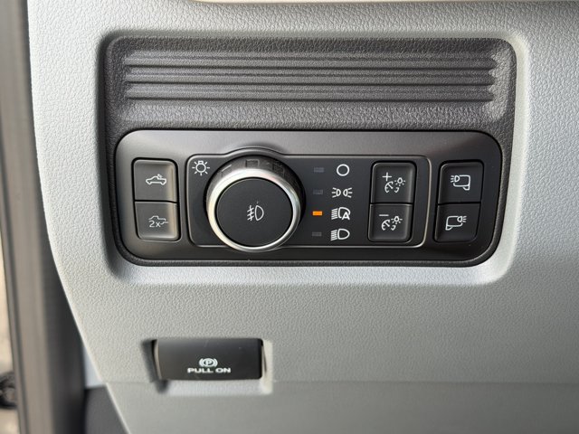New 2027 Ford F250 XLT w/ XLT Premium Package AWD/4WD image 31