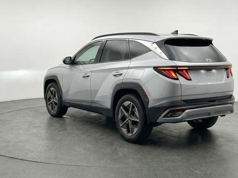 Used 2025 Hyundai Tucson SEL FWD image 6