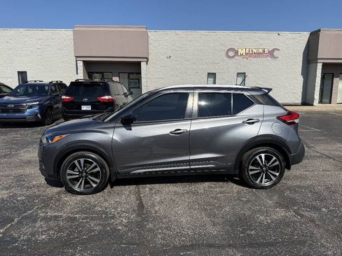Used 2019 Nissan Kicks SR FWD image 8