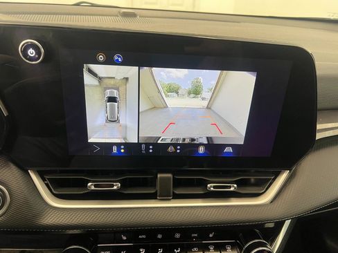 Used 2025 Chevrolet Equinox LT w/ Convenience Package II FWD image 70