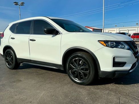 Used 2017 Nissan Rogue S image 7