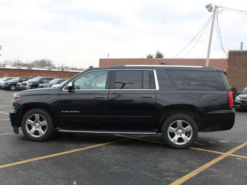 Used 2017 Chevrolet Suburban Premier image 7