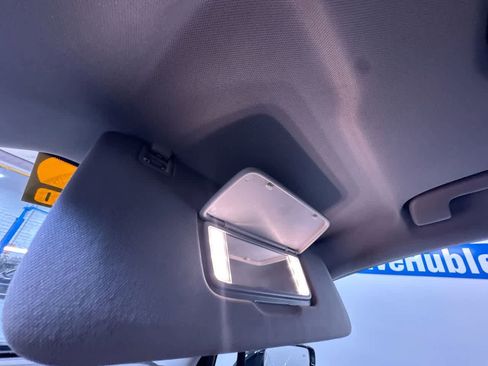 Used 2021 Buick Enclave Avenir w/ Avenir Technology Package image 34