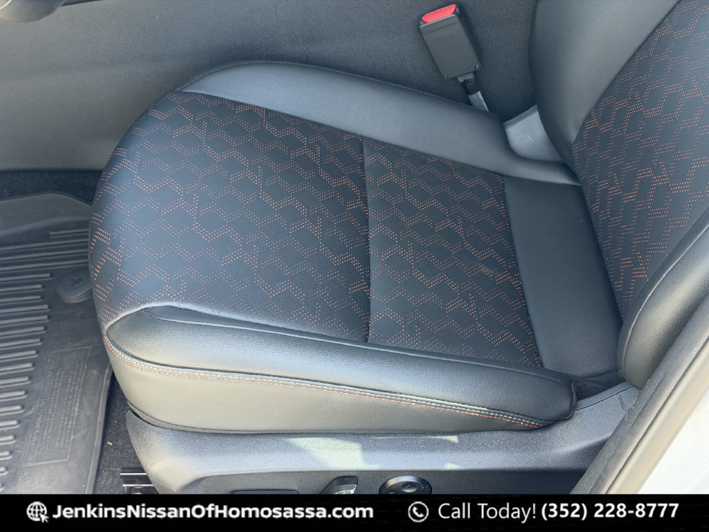 Used 2026 Nissan Sentra SR w/ SR Premium Package FWD image 35