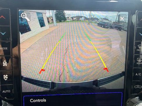 Used 2021 RAM 1500 Laramie image 33