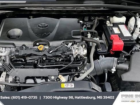 Used 2021 Toyota Camry SE image 8