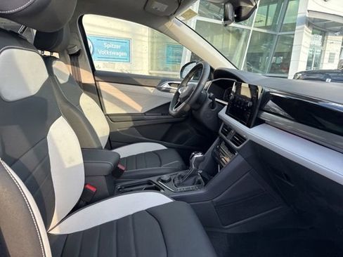 New 2025 Volkswagen Taos SEL image 40