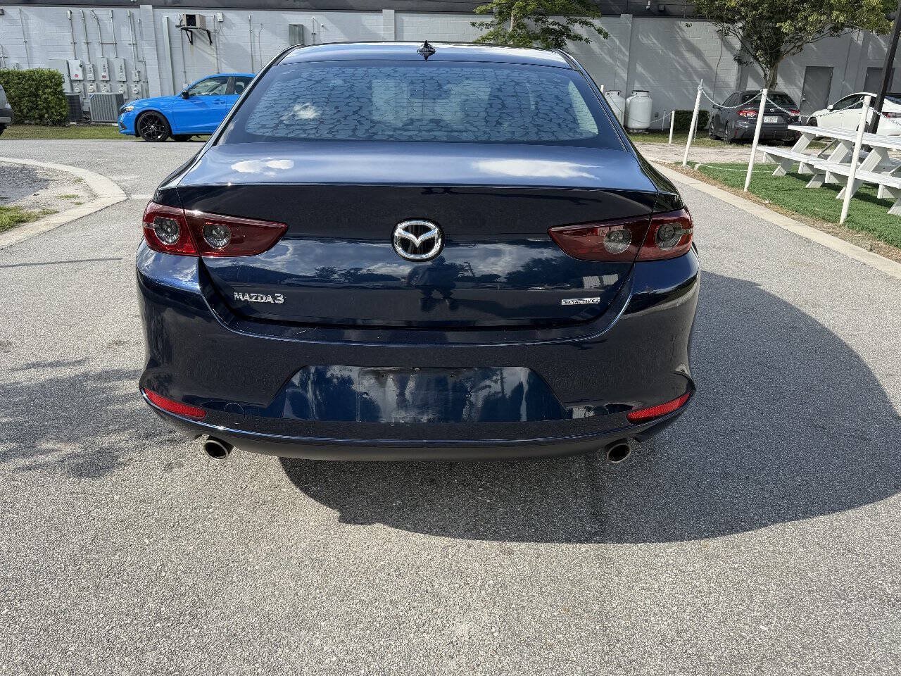Used 2019 MAZDA MAZDA3 Sedan w/ Preferred Package FWD image 5
