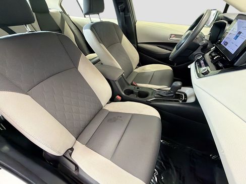 Used 2023 Toyota Corolla LE FWD image 15