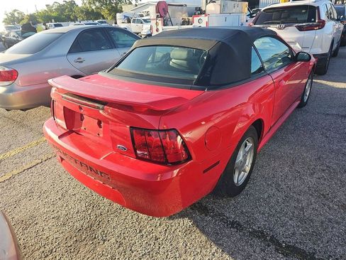 Used 2002 Ford Mustang Convertible RWD image 4