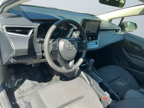 Used 2023 Toyota Corolla LE FWD image 11