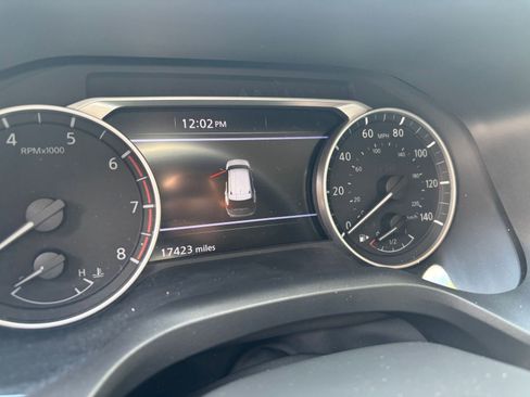 Used 2025 Nissan Rogue SV FWD image 28