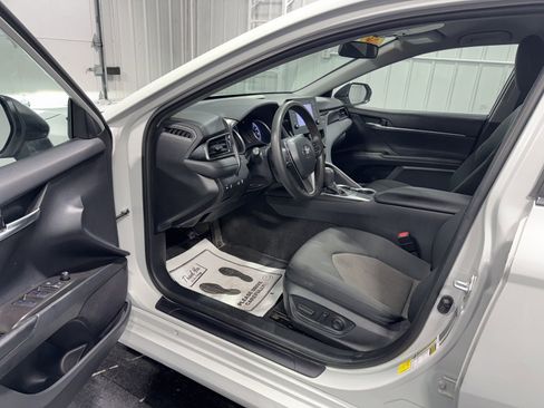 Used 2023 Toyota Camry LE FWD image 16