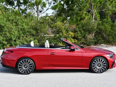 Used 2024 Mercedes-Benz CLE 300 4MATIC Cabriolet image 6