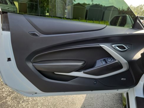 Used 2023 Chevrolet Camaro LT w/ Technology Package RWD image 16