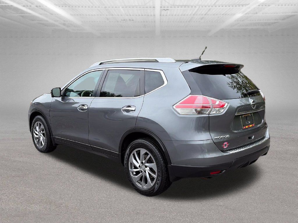 Used 2015 Nissan Rogue SL w/ SL Premium Package FWD image 4