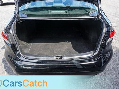 Used 2021 Toyota Corolla LE FWD image 35