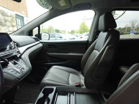 Certified 2024 Honda Odyssey EX-L image 13