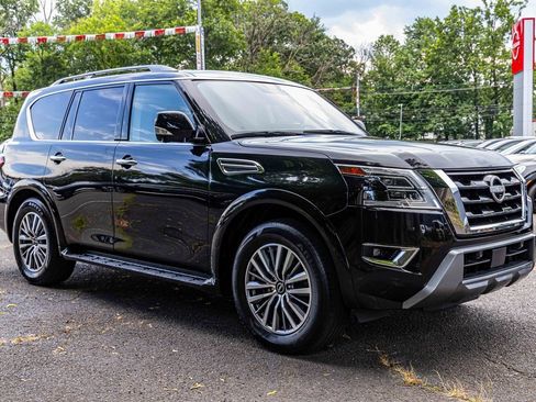 Certified 2023 Nissan Armada SL image 1