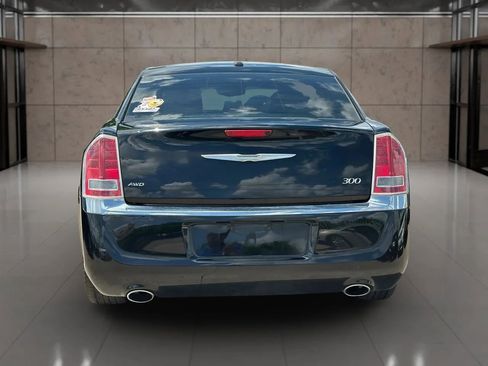 Used 2014 Chrysler 300 AWD image 12
