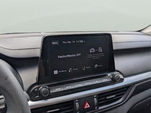 Used 2022 Kia Forte LXS w/ LXS Technology Package FWD image 15