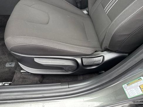 Certified 2025 Hyundai Elantra SEL w/ Cargo Package image 14