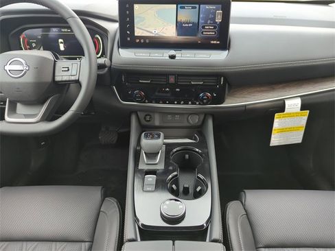 New 2026 Nissan Rogue Platinum image 21