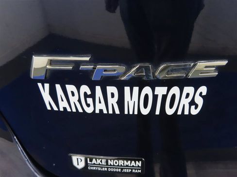 Used 2020 Jaguar F-PACE Premium image 13