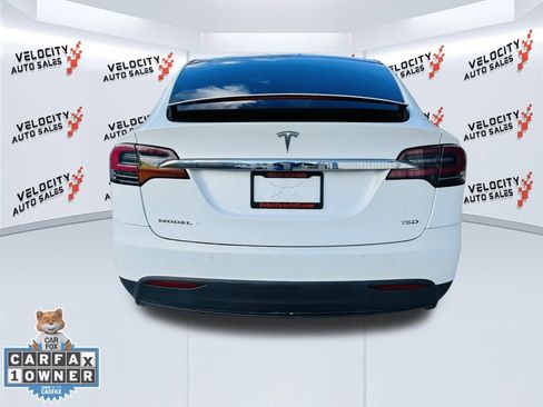 Used 2017 Tesla Model X 75D image 4