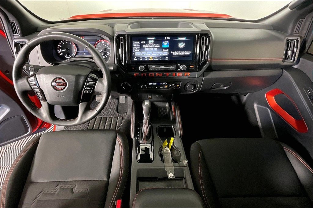 Used 2025 Nissan Frontier PRO-4X AWD/4WD image 17