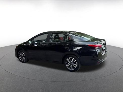 Used 2025 Nissan Versa SV FWD image 11