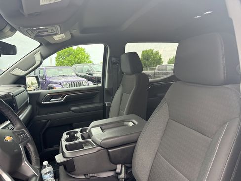Used 2024 Chevrolet Silverado 1500 LT w/ All Star Edition Plus AWD/4WD image 9