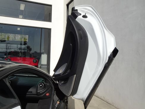 Used 2023 McLaren GT image 16