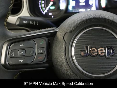 Used 2024 Jeep Wrangler Unlimited AWD/4WD image 8