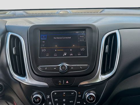 Used 2022 Chevrolet Equinox LT FWD image 12