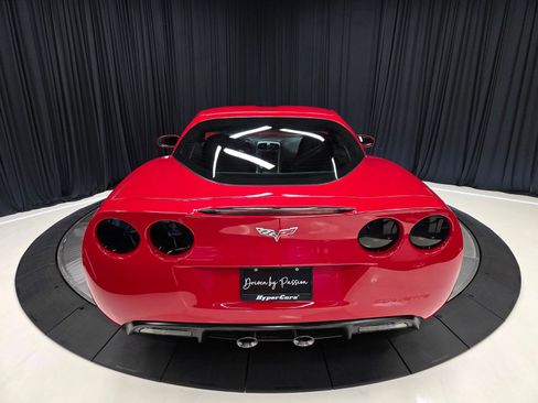 Used 2006 Chevrolet Corvette Coupe w/ Preferred Equipment Group RWD image 12