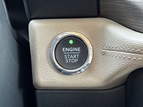 Used 2024 Ford Expedition Limited AWD/4WD image 45