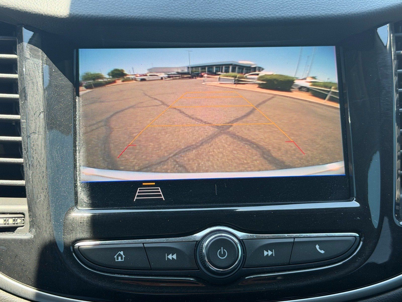 Used 2020 Chevrolet Trax LT w/ LT Convenience Package FWD image 27