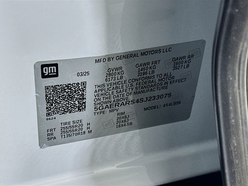 Used 2025 Buick Enclave Preferred image 12