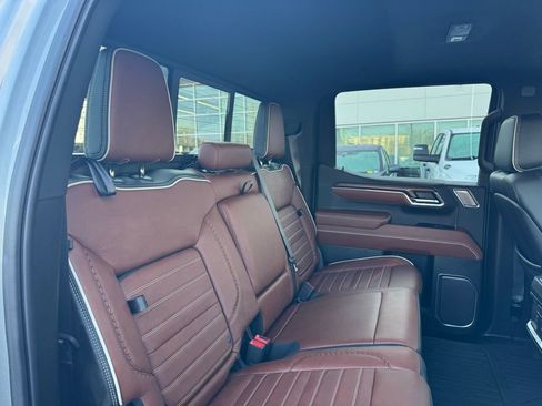 Used 2024 GMC Sierra 1500 Denali Ultimate image 25