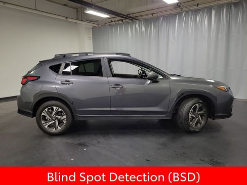 Used 2025 Subaru Crosstrek 2.0i Premium AWD/4WD image 9