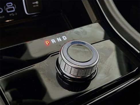 Used 2023 Jeep Grand Cherokee Altitude image 10