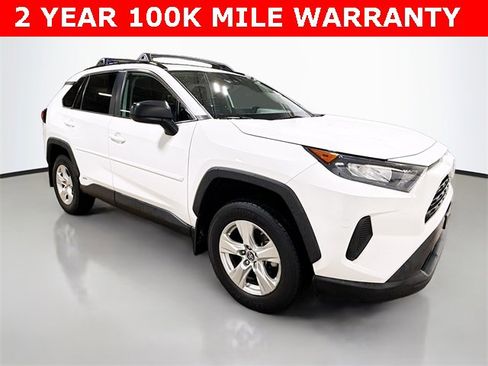 Used 2020 Toyota RAV4 LE image 5
