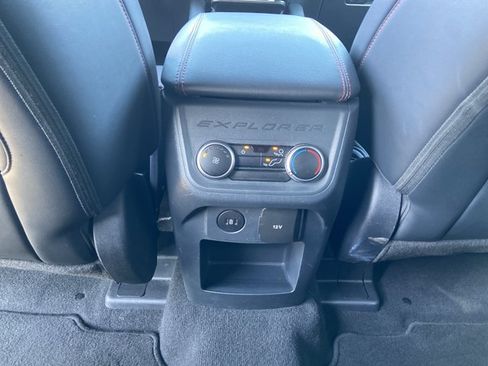 Used 2025 Ford Explorer ST-Line w/ ST-Line Street Pack AWD/4WD image 51