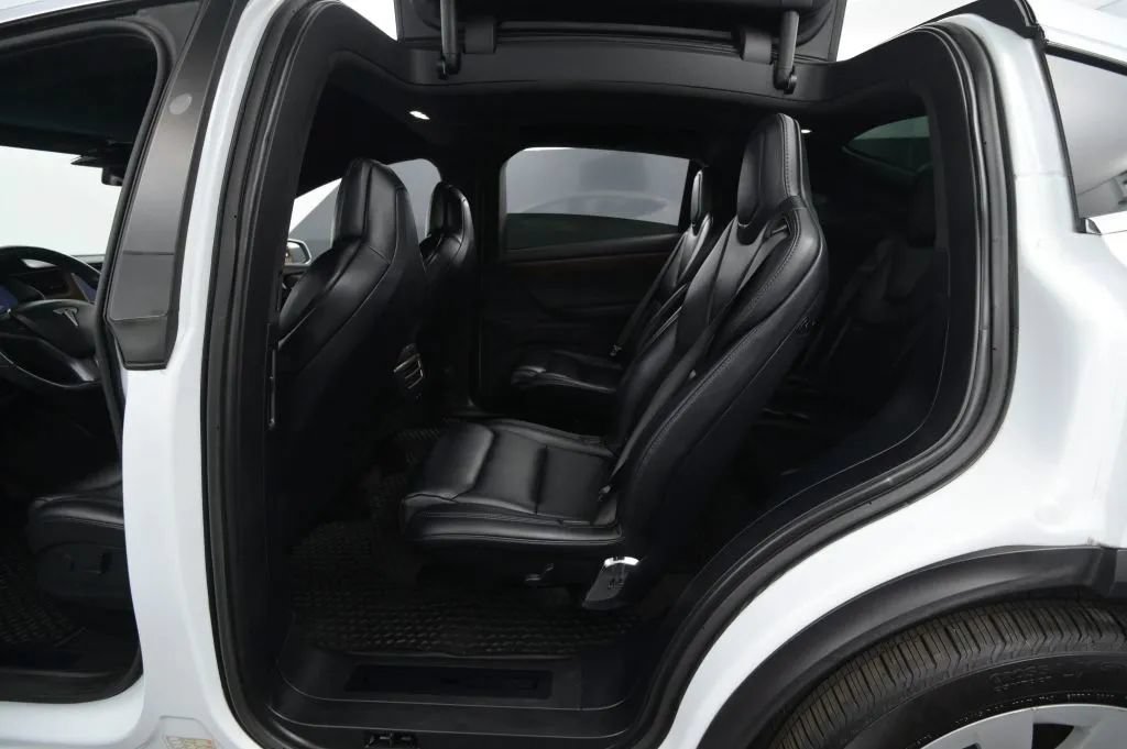 Used 2020 Tesla Model X Long Range AWD/4WD image 41